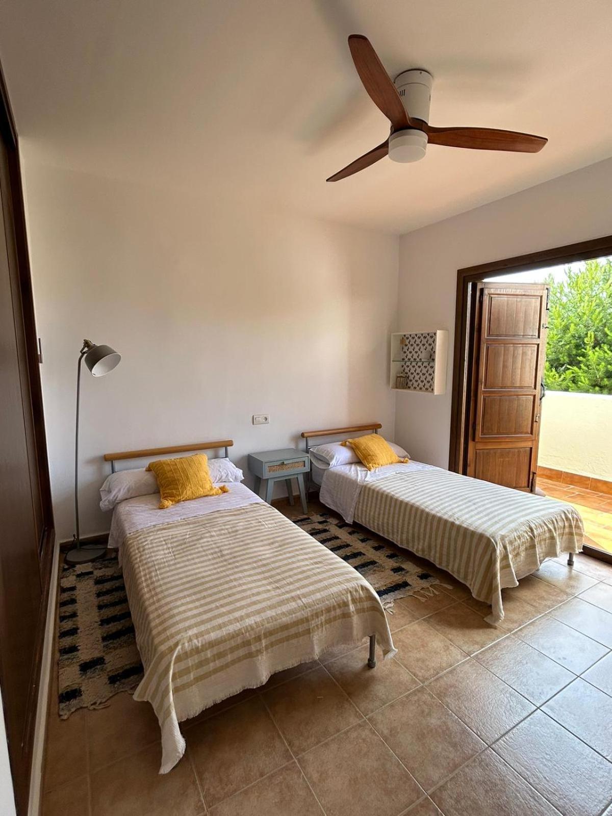 Casa Con Piscina En San Jose Sotillo Exteriör bild